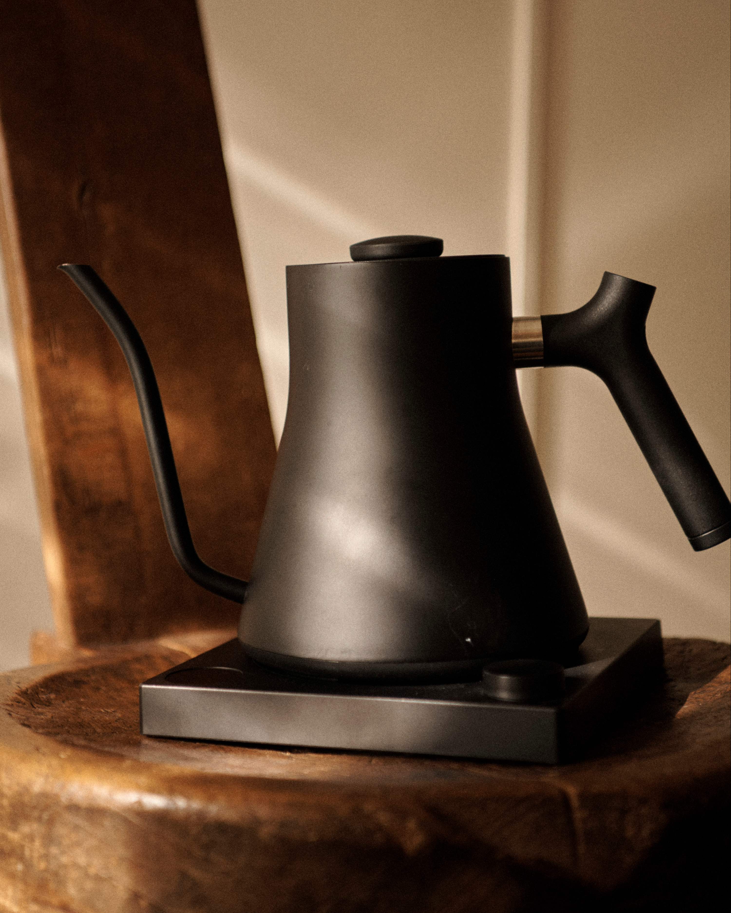 Fellow Stagg EKG Electric Kettle – Forgrave curated teaware in matte black