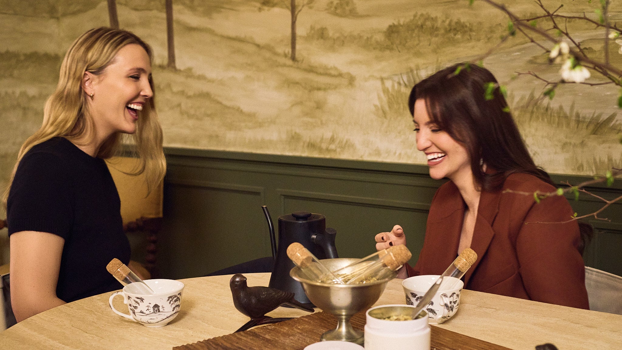Catherine Hicks and Augusta Hoffman at the tasting table